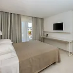 Hotell Bitzaro Grande & Kalamákion