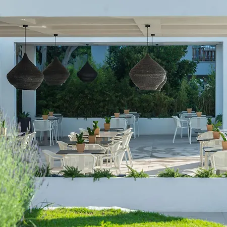 Bitzaro Grande Hotel&suites Kalamákion