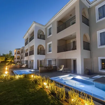 Hotel Bitzaro Grande & 3*