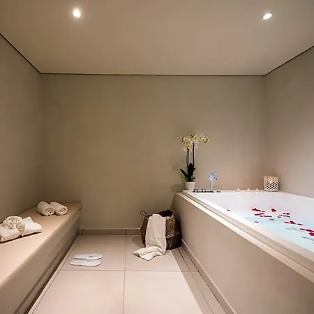 Bitzaro Grande Hotel&suites 3* Kalamákion