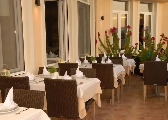 Bitzaro Grande Hotel&suites 3* Kalamákion