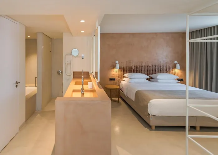 Bitzaro Grande Hotel&suites Kalamákion