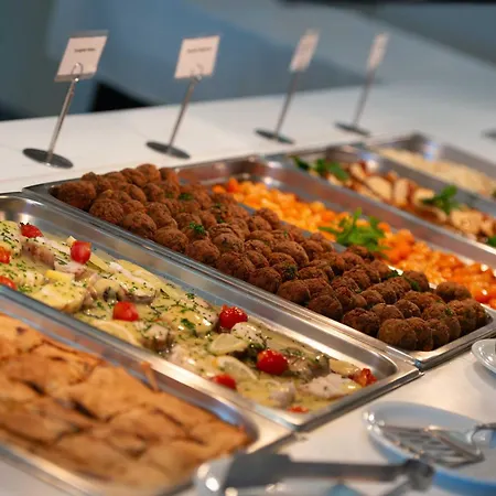 מלון Bitzaro Grande & 3*