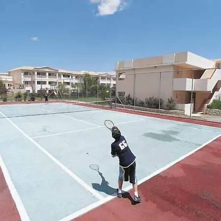 Bitzaro Grande & מלון Kalamákion