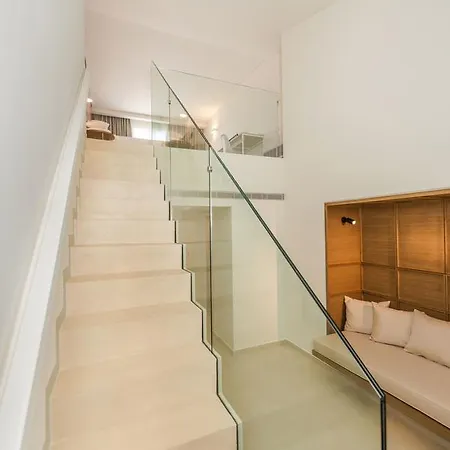 מלון Bitzaro Grande & Kalamákion