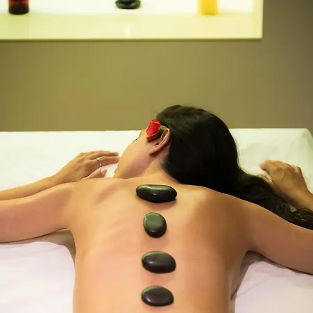 מלון Bitzaro Grande &