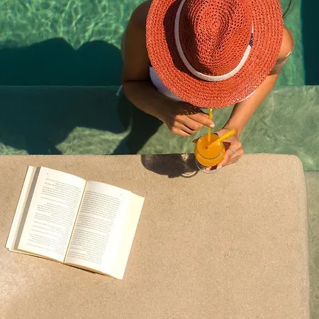 Bitzaro Grande & 3* Kalamákion